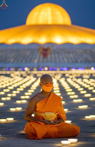 ภาพ No.48292:ประมวลภาพพิธีจุดประทีป เนื่องในวันอาสาฬหบูชา ประจำปี 2565