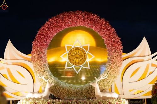 ภาพ No.48302:ประมวลภาพพิธีจุดประทีป เนื่องในวันอาสาฬหบูชา ประจำปี 2565