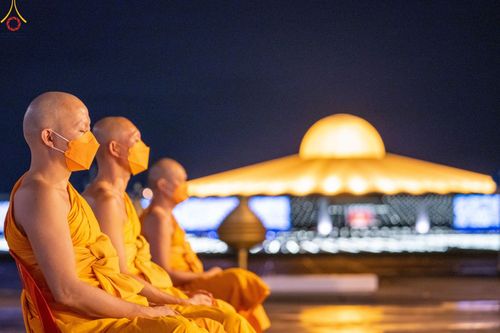 ภาพ No.48313:ประมวลภาพพิธีจุดประทีป เนื่องในวันอาสาฬหบูชา ประจำปี 2565