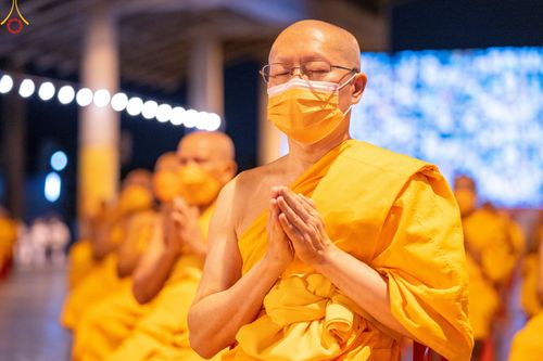 ภาพ No.48315:ประมวลภาพพิธีจุดประทีป เนื่องในวันอาสาฬหบูชา ประจำปี 2565