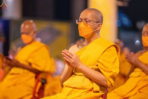 ภาพ No.48317:ประมวลภาพพิธีจุดประทีป เนื่องในวันอาสาฬหบูชา ประจำปี 2565