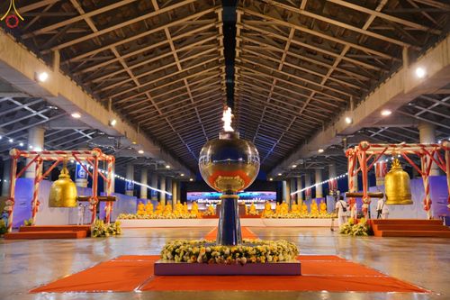 ภาพ No.48329:ประมวลภาพพิธีจุดประทีป เนื่องในวันอาสาฬหบูชา ประจำปี 2565