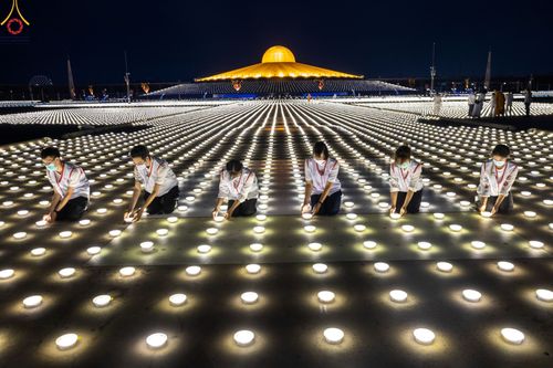 ภาพ No.48363:ประมวลภาพพิธีจุดประทีป เนื่องในวันอาสาฬหบูชา ประจำปี 2565