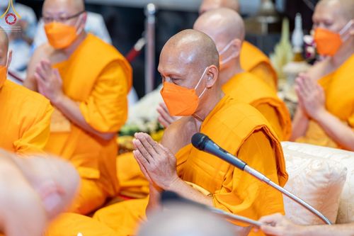 ภาพ No.46413:ประมวลภาพพิธีอุปสมบทอุทิศชีวิตสามเณรเปรียญธรรม 17 รูป ในวันวิสาขบูชา พ.ศ.  2565