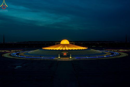 ภาพ No.47040:ประมวลภาพพิธีฉลองชัยสวดธรรมจักร ครบ 4,444,444,444 จบ