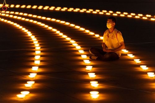 ภาพ No.47078:ประมวลภาพพิธีฉลองชัยสวดธรรมจักร ครบ 4,444,444,444 จบ