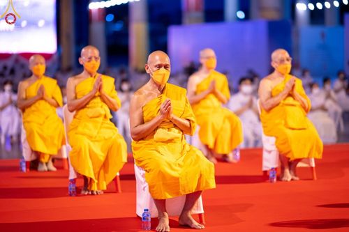 ภาพ No.47088:ประมวลภาพพิธีฉลองชัยสวดธรรมจักร ครบ 4,444,444,444 จบ