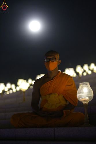 ภาพ No.47086:ประมวลภาพพิธีฉลองชัยสวดธรรมจักร ครบ 4,444,444,444 จบ