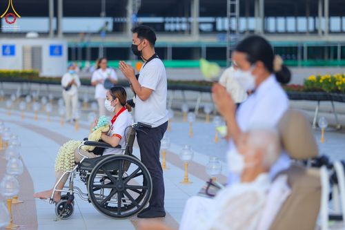 ภาพ No.47112:ประมวลภาพพิธีฉลองชัยสวดธรรมจักร ครบ 4,444,444,444 จบ