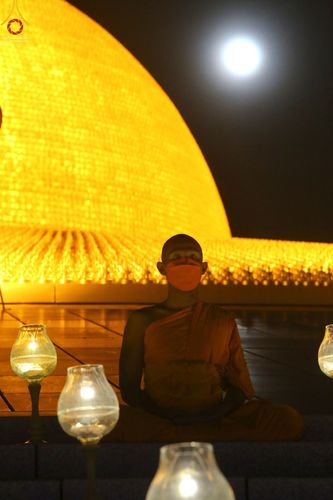 ภาพ No.47118:ประมวลภาพพิธีฉลองชัยสวดธรรมจักร ครบ 4,444,444,444 จบ