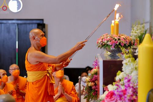 ภาพ No.46419:ประมวลภาพพิธีอุปสมบทอุทิศชีวิตสามเณรเปรียญธรรม 17 รูป ในวันวิสาขบูชา พ.ศ.  2565