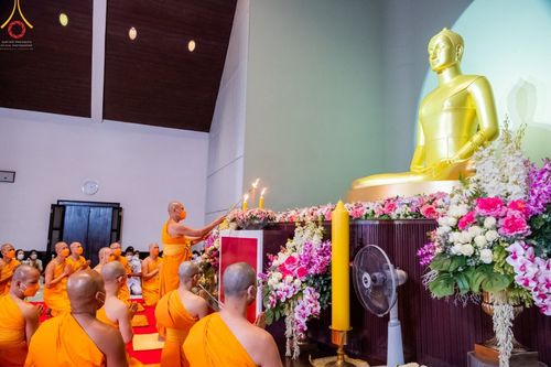 ภาพ No.46425:ประมวลภาพพิธีอุปสมบทอุทิศชีวิตสามเณรเปรียญธรรม 17 รูป ในวันวิสาขบูชา พ.ศ.  2565