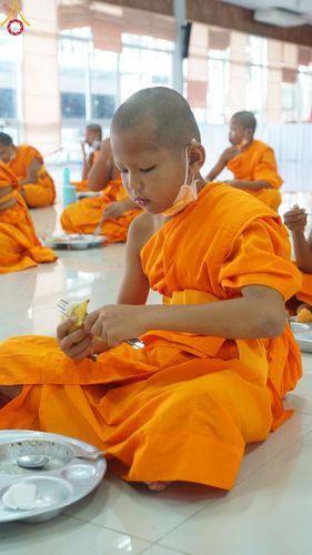 ภาพ No.45175:ประมวลภาพโครงการบรรพชาสามเณรฟื้นฟูพระพุทธศาสนาทั่วไทย ณ ศูนย์อบรมเยาวชนสุรินทร์ 