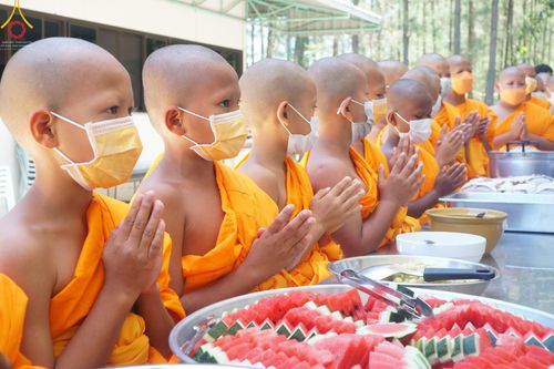 ภาพ No.45180:ประมวลภาพโครงการบรรพชาสามเณรฟื้นฟูพระพุทธศาสนาทั่วไทย ณ ศูนย์อบรมเยาวชนสุรินทร์ 