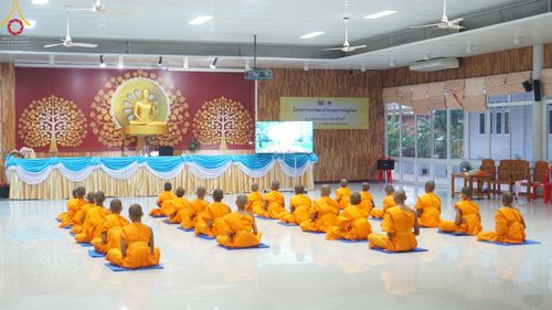ภาพ No.45193:ประมวลภาพโครงการบรรพชาสามเณรฟื้นฟูพระพุทธศาสนาทั่วไทย ณ ศูนย์อบรมเยาวชนสุรินทร์ 