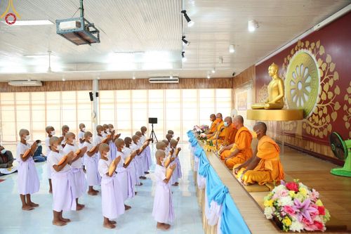 ภาพ No.45224:ประมวลภาพโครงการบรรพชาสามเณรฟื้นฟูพระพุทธศาสนาทั่วไทย ณ ศูนย์อบรมเยาวชนสุรินทร์ 