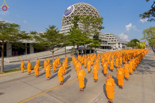 ภาพ No.43297:พิธีอัญเชิญมยุรนาวากาศ บูชาธรรมมหาปูชนียาจารย์ ชุดที่ 2 วันพฤหัสบดีที่ 3 กุมภาพันธ์ พ.ศ. 2565