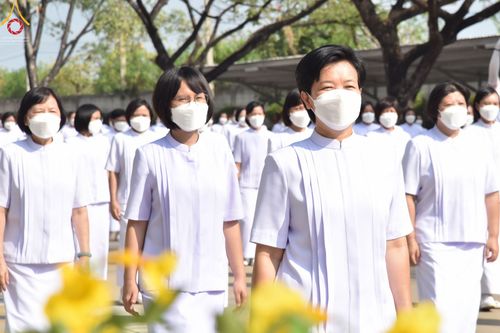 ภาพ No.43312:พิธีอัญเชิญมยุรนาวากาศ บูชาธรรมมหาปูชนียาจารย์ ชุดที่ 2 วันพฤหัสบดีที่ 3 กุมภาพันธ์ พ.ศ. 2565