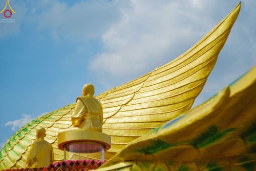 ภาพ No.43324:พิธีอัญเชิญมยุรนาวากาศ บูชาธรรมมหาปูชนียาจารย์ ชุดที่ 2 วันพฤหัสบดีที่ 3 กุมภาพันธ์ พ.ศ. 2565