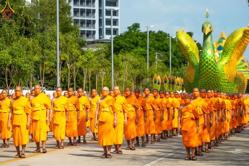 ภาพ No.43330:พิธีอัญเชิญมยุรนาวากาศ บูชาธรรมมหาปูชนียาจารย์ ชุดที่ 2 วันพฤหัสบดีที่ 3 กุมภาพันธ์ พ.ศ. 2565