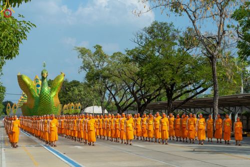 ภาพ No.43333:พิธีอัญเชิญมยุรนาวากาศ บูชาธรรมมหาปูชนียาจารย์ ชุดที่ 2 วันพฤหัสบดีที่ 3 กุมภาพันธ์ พ.ศ. 2565