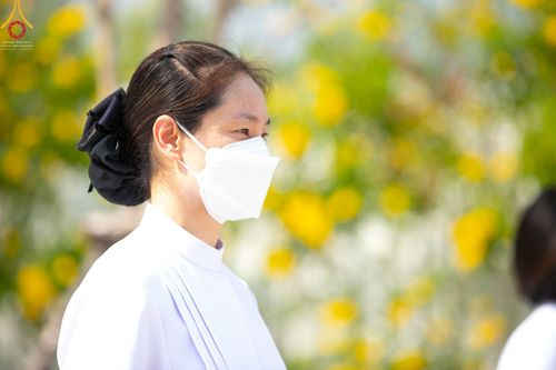 ภาพ No.43343:พิธีอัญเชิญมยุรนาวากาศ บูชาธรรมมหาปูชนียาจารย์ ชุดที่ 2 วันพฤหัสบดีที่ 3 กุมภาพันธ์ พ.ศ. 2565