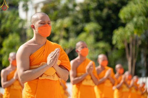 ภาพ No.43349:พิธีอัญเชิญมยุรนาวากาศ บูชาธรรมมหาปูชนียาจารย์ ชุดที่ 2 วันพฤหัสบดีที่ 3 กุมภาพันธ์ พ.ศ. 2565