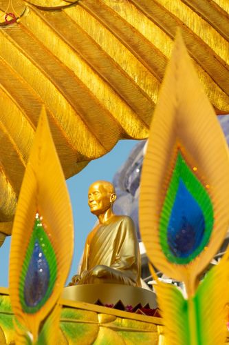 ภาพ No.43348:พิธีอัญเชิญมยุรนาวากาศ บูชาธรรมมหาปูชนียาจารย์ ชุดที่ 2 วันพฤหัสบดีที่ 3 กุมภาพันธ์ พ.ศ. 2565