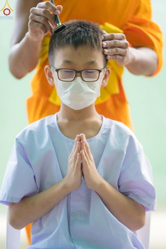 ภาพ No.43818:ประมวลภาพพิธีปลงผม โครงการอบรมมัชฌิมธรรมทายาท รุ่นที่ 26  และโครงการยุวธรรมทายาท รุ่นที่ 30