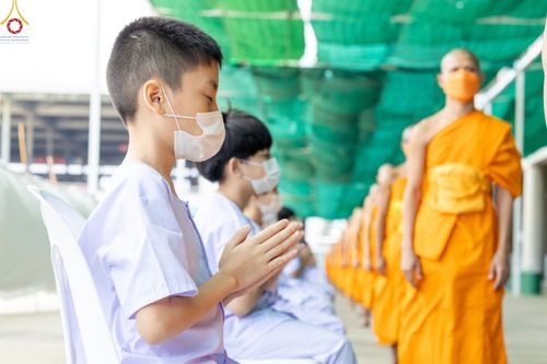 ภาพ No.43837:ประมวลภาพพิธีปลงผม โครงการอบรมมัชฌิมธรรมทายาท รุ่นที่ 26  และโครงการยุวธรรมทายาท รุ่นที่ 30