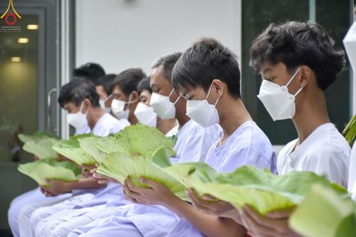 ภาพ No.45238:ประมวลภาพพิธีบรรพชา ในโครงการบรรพชาสามเณรฟื้นฟูพระพุทธศาสนาทั่วไทย ณ ศูนย์อบรมเยาวชนลาดหลุมแก้ว