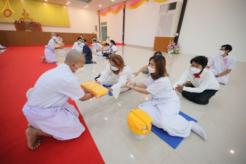 ภาพ No.45305:ประมวลภาพพิธีบรรพชา โครงการบรรพชาสามเณรฟื้นฟูพระพุทธศาสนาทั่วไทย ณ ศูนย์ปฏิบัติธรรมฉะเชิงเทรา