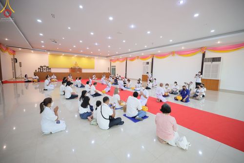 ภาพ No.45307:ประมวลภาพพิธีบรรพชา โครงการบรรพชาสามเณรฟื้นฟูพระพุทธศาสนาทั่วไทย ณ ศูนย์ปฏิบัติธรรมฉะเชิงเทรา