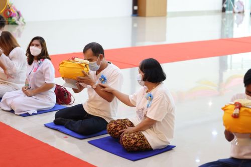 ภาพ No.45311:ประมวลภาพพิธีบรรพชา โครงการบรรพชาสามเณรฟื้นฟูพระพุทธศาสนาทั่วไทย ณ ศูนย์ปฏิบัติธรรมฉะเชิงเทรา