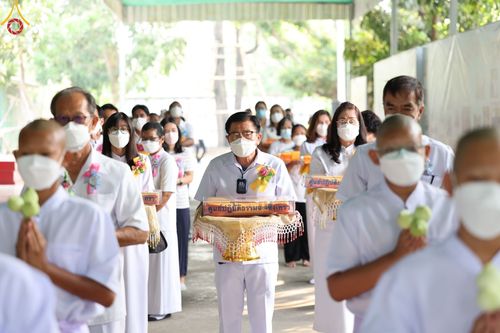 ภาพ No.45329:ประมวลภาพพิธีบรรพชา โครงการบรรพชาสามเณรฟื้นฟูพระพุทธศาสนาทั่วไทย ณ ศูนย์ปฏิบัติธรรมฉะเชิงเทรา