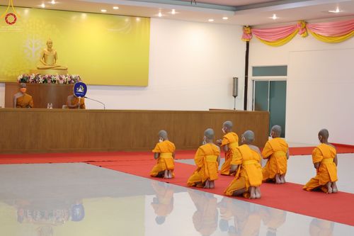 ภาพ No.45342:ประมวลภาพพิธีบรรพชา โครงการบรรพชาสามเณรฟื้นฟูพระพุทธศาสนาทั่วไทย ณ ศูนย์ปฏิบัติธรรมฉะเชิงเทรา