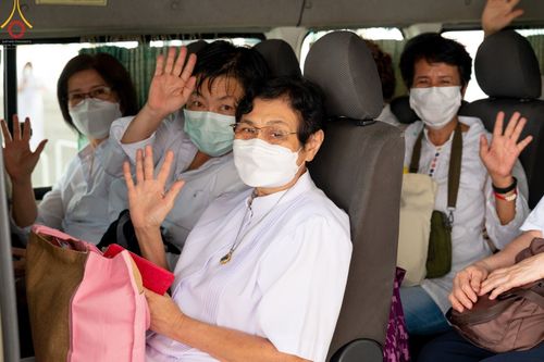 ภาพ No.47033:ประมวลภาพงานบุญวันอาทิตย์ ที่ 12 มิถุนายน พ.ศ. 2565 ณ วัดพระธรรมกาย