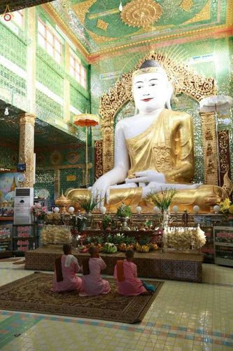 ภาพ No.18512:"ชีวิต มัณฑะเลย์" 