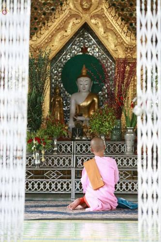 ภาพ No.18514:"ชีวิต มัณฑะเลย์" 