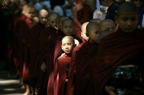 ภาพ No.18561:"ชีวิต มัณฑะเลย์" 