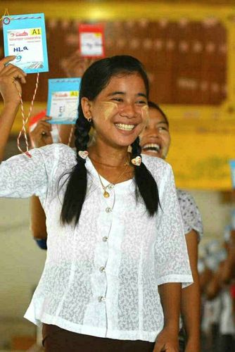 ภาพ No.18579:"ชีวิต มัณฑะเลย์" 