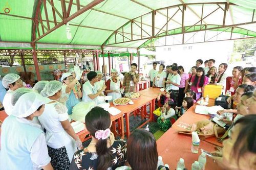 ภาพ No.18606:"ชีวิต มัณฑะเลย์" 