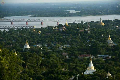 ภาพ No.18712:"ชีวิต มัณฑะเลย์" 