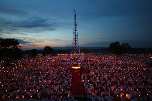 ภาพ No.4805:พิธีตอกเสาเข็มต้นแรกสถาปนา ปทุมรัตน์ธรรมเจดีย์