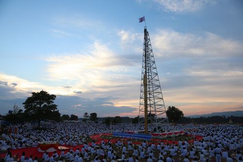 ภาพ No.4815:พิธีตอกเสาเข็มต้นแรกสถาปนา ปทุมรัตน์ธรรมเจดีย์