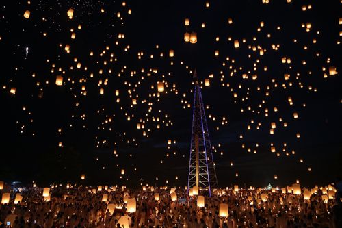 ภาพ No.4825:พิธีตอกเสาเข็มต้นแรกสถาปนา ปทุมรัตน์ธรรมเจดีย์