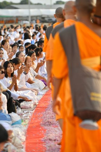 ภาพ No.35299:โครงการธรรมยาตรา เส้นทางพระผู้ปราบมาร ปีที่ 8 ณ อนุสรณ์สถานบางปลา