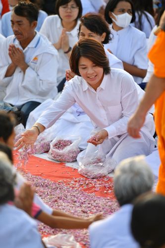 ภาพ No.35304:โครงการธรรมยาตรา เส้นทางพระผู้ปราบมาร ปีที่ 8 ณ อนุสรณ์สถานบางปลา
