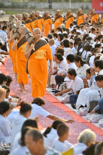 ภาพ No.35305:โครงการธรรมยาตรา เส้นทางพระผู้ปราบมาร ปีที่ 8 ณ อนุสรณ์สถานบางปลา