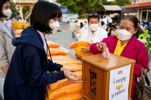 ภาพ No.39450:พิธีบรรพชาอุปสมบท ศูนย์ปฏิบัติธรรม จ.บุรีรัมย์ 